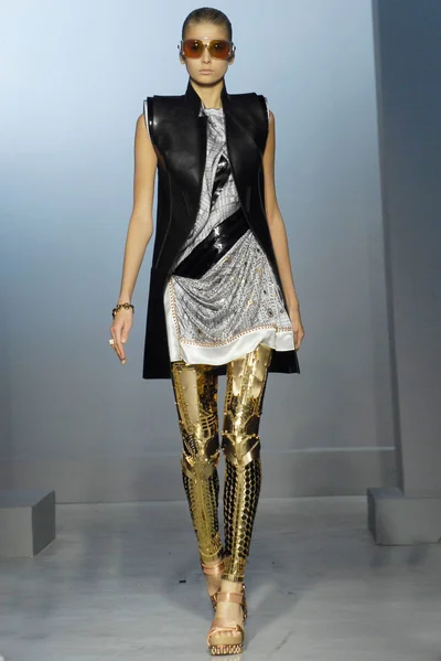 Look 34